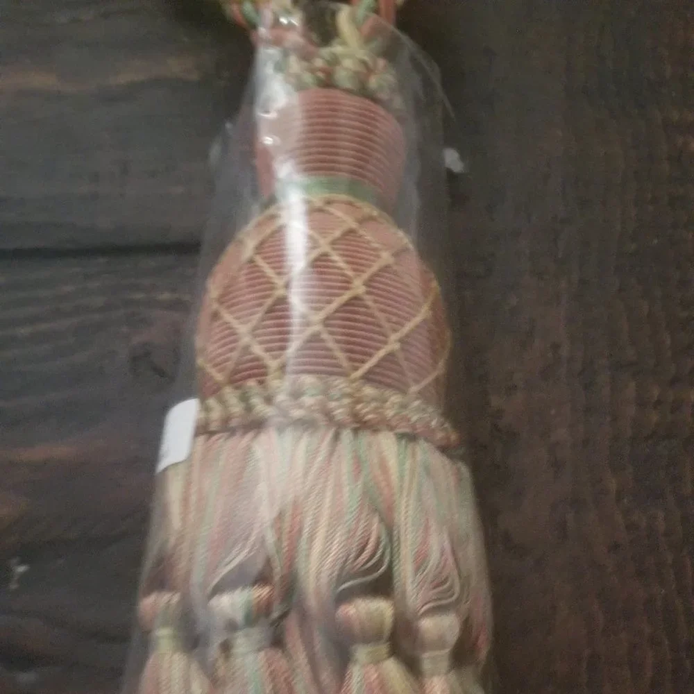 RARE LUXURY SWEET DREAMS IMPERIAL CURTAIN TASSEL TIE BACK PULL SWAG
